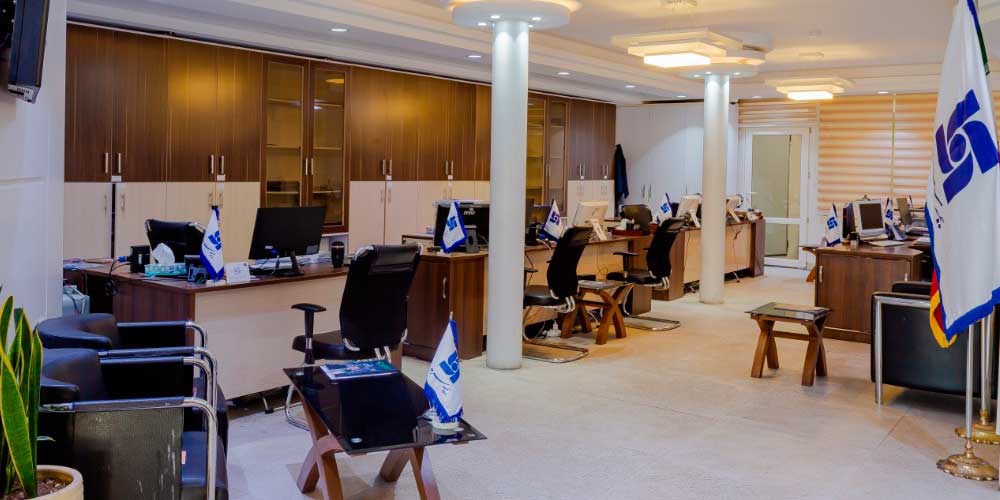 ساختمان بیمه سرمد شعبه تهرانپارس